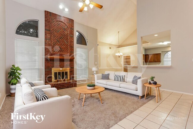 Foto del edificio - 2329 Bent Brook Dr