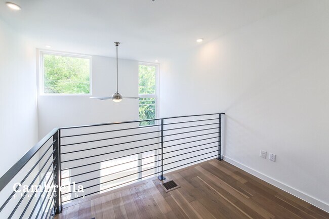 Foto del edificio - 2002 E 7th St