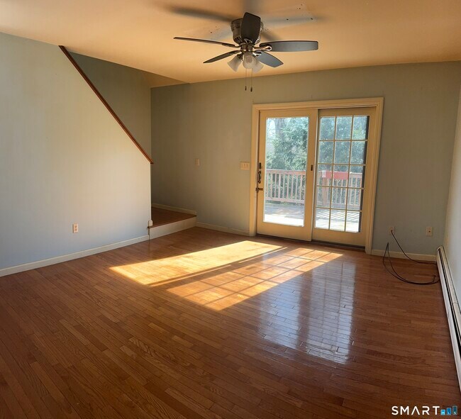 Foto del edificio - 55 Converse Rd