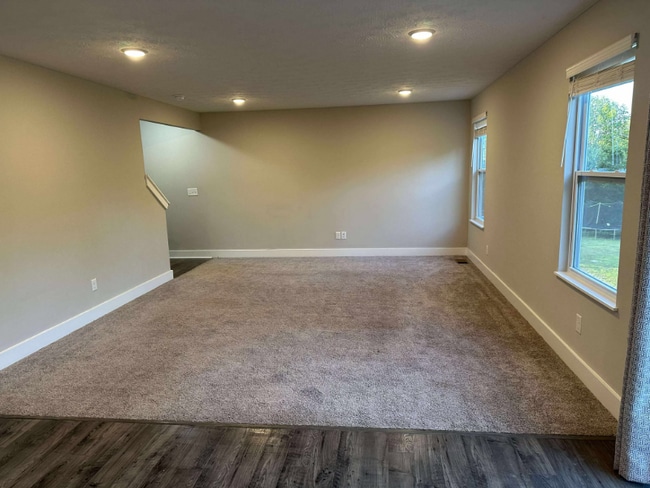 Building Photo - 2188 Pine Valley Dr