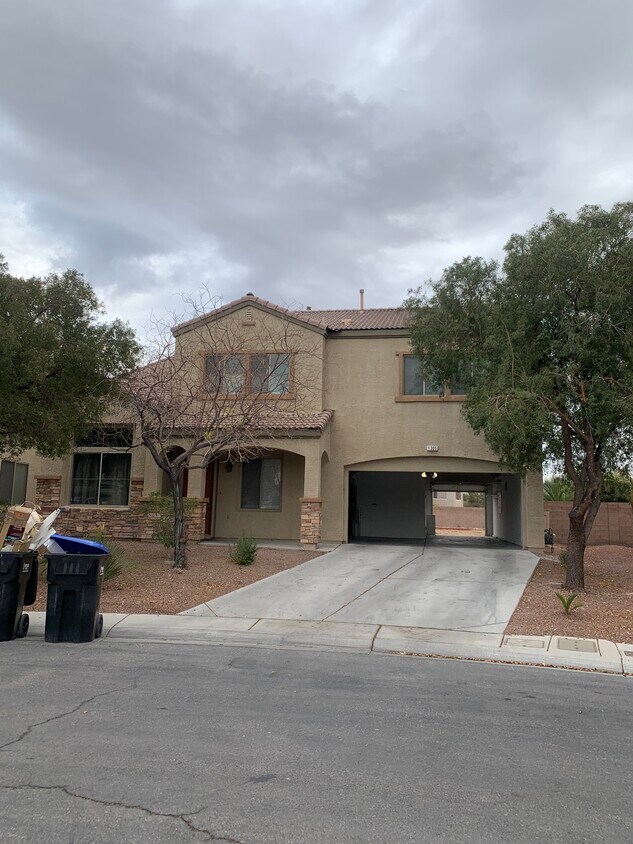 Foto principal - 1305 Crystal Rainey Ave