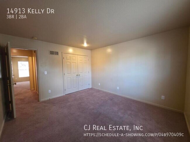 Foto del edificio - 14913 Kelly Dr