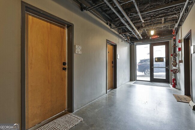 Foto del edificio - 675 Greenwood Ave NE