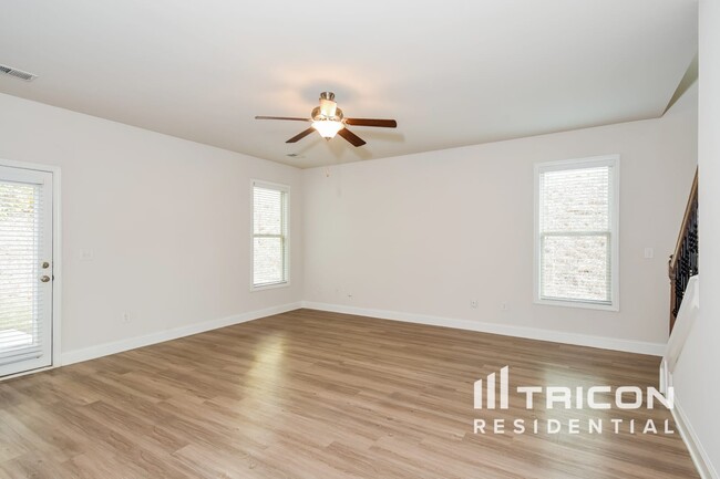 Building Photo - 58 Ireland Ln
