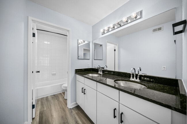 Foto del edificio - 8300 Manitoba St