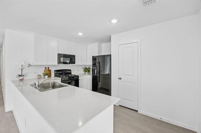 Foto del edificio - 3049 Titan Spgs Dr