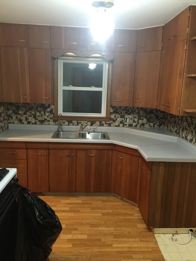 Foto del edificio - 709 7th Ave NW
