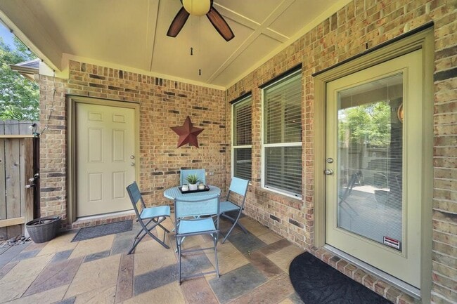 Building Photo - 28602 Hayden Park Dr