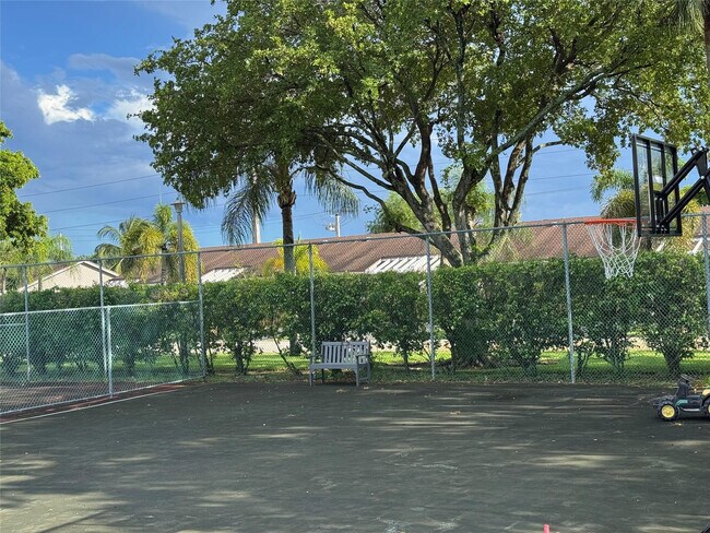 Foto del edificio - 5161 NW 11th Ln