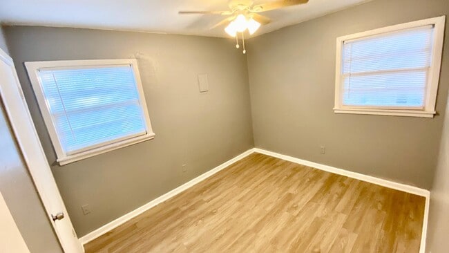 Building Photo - 2448 E 30th St