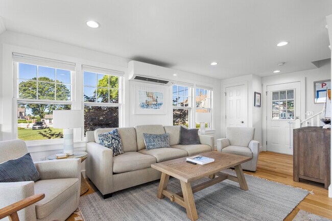 Foto del edificio - 15 Cottage Rd