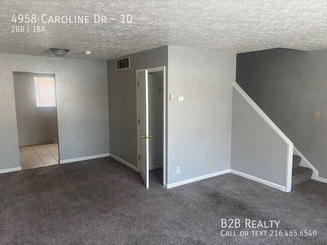 Foto del edificio - 4958 Caroline Dr