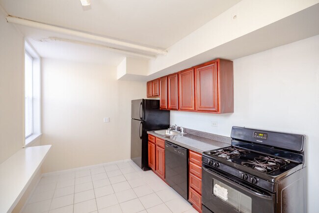 Foto del edificio - 5423 W Montrose Ave