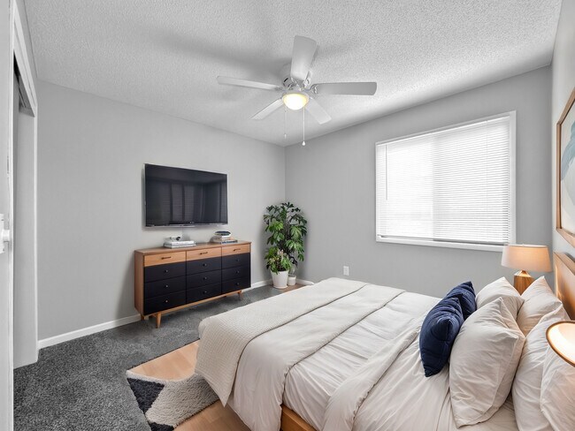 Dormitorio renovado - Eastwood on Grand