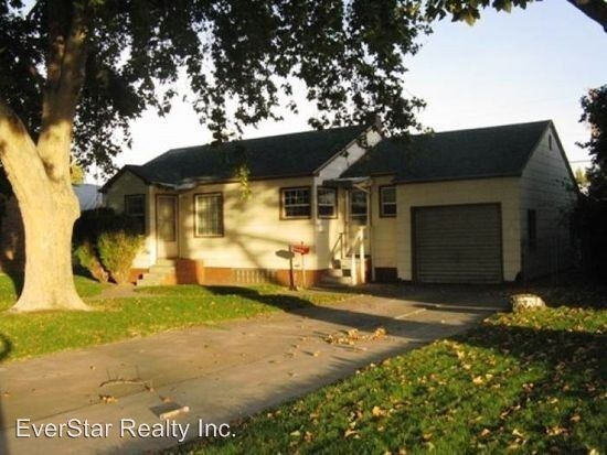 Primary Photo - 4 br, 1.5 bath House - 1511 W. Yakima