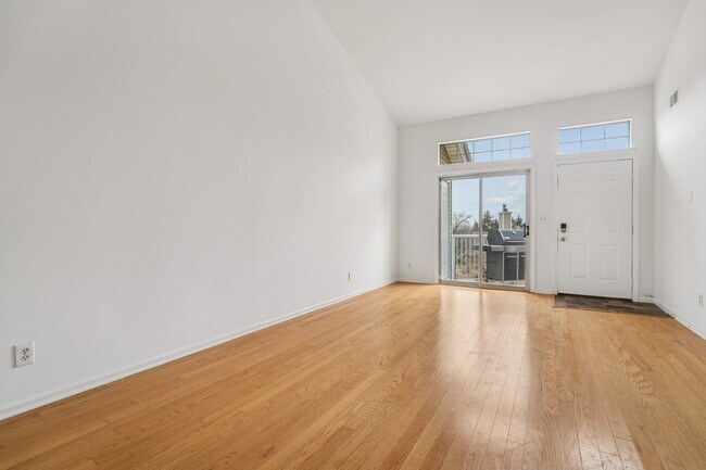 Foto del edificio - 6 Ray Ct