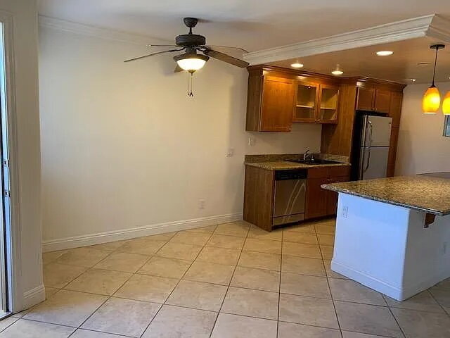 Foto del edificio - "Charming 2-Bed, 2-Bath Condo Retreat in San Marcos Oasis!"