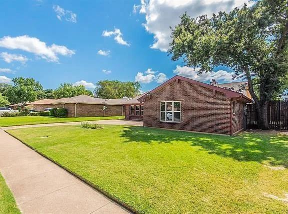 Foto del edificio - 304 Springridge Ln