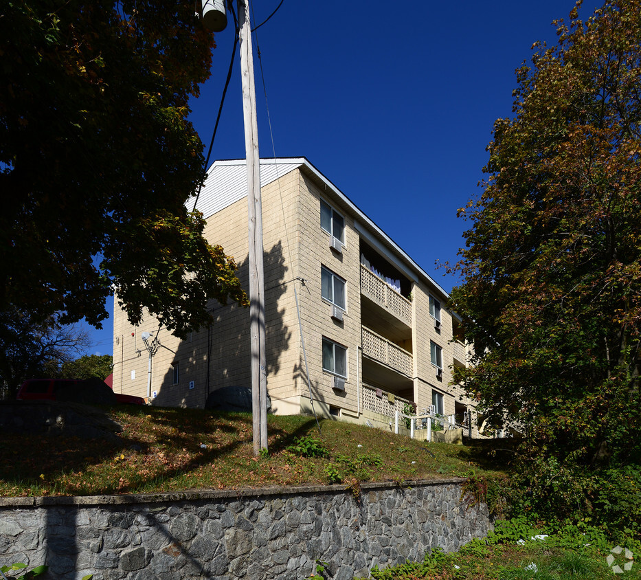 Building Photo - Newark Apartments