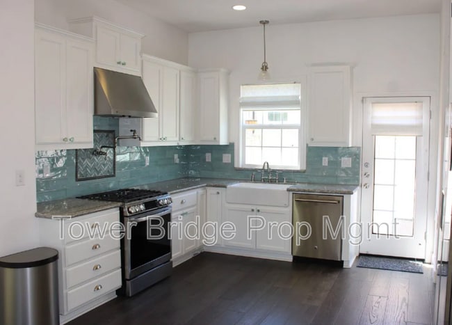 Building Photo - 1096 Provence Village Dr