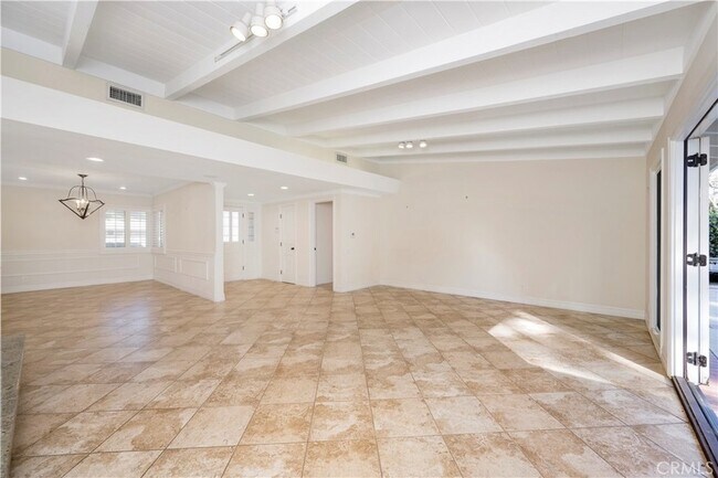 Foto del edificio - 3150 Dona Maria Dr