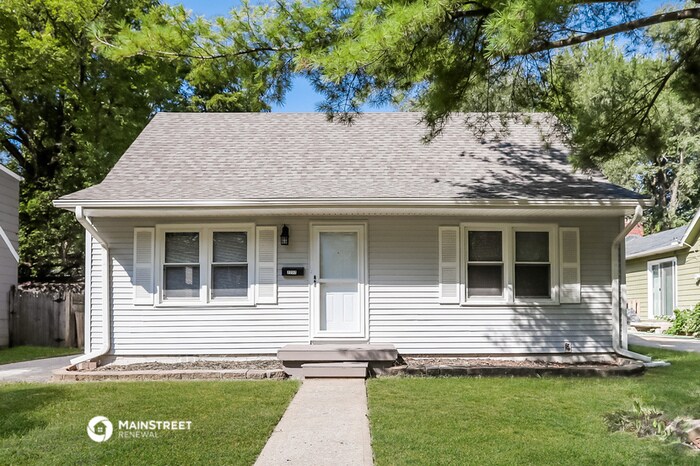 Primary Photo - 7712 Oak St