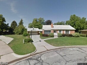 Building Photo - 3661 Iowa Ave