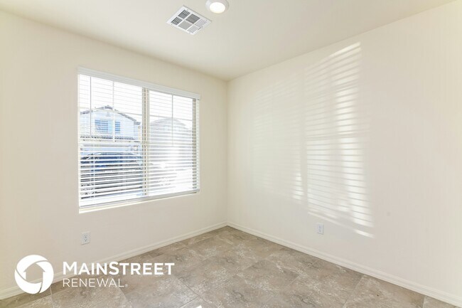 Building Photo - 6240 Clackamas Ct