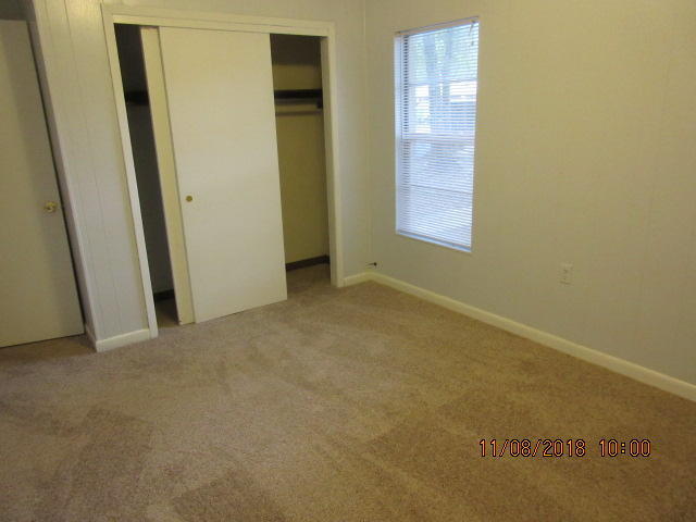 Building Photo - 412 Corvet St