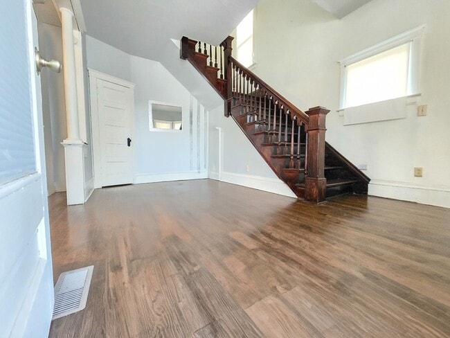 Foto del edificio - 481 Division St