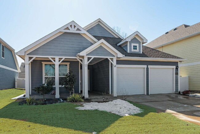 Charming 3-Bedroom, 2 Baths with 1,670 Sq Ft of Comfort in Providence Village - Charming 3-Bedroom, 2 Baths with 1,670 Sq Ft of Comfort in Providence Village Apartment