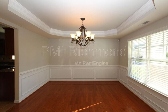 Building Photo - 637 Abbey Village Cir