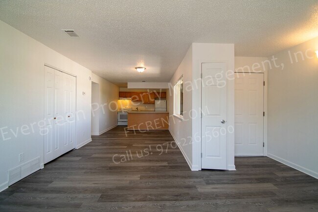 Foto del edificio - 2153 27th Ave Ct