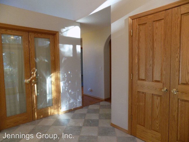 Building Photo - 3 br, 2.5 bath Apartment - 95102 Ayres Ln