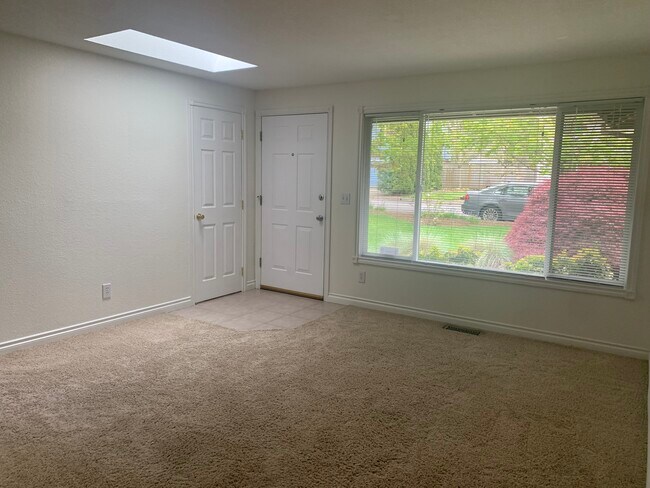 Foto del edificio - 6525 SW Locust St