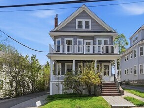 Building Photo - 48 Spruce St