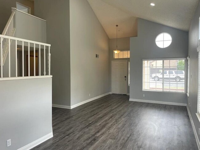 Building Photo - 11479 Winery Dr