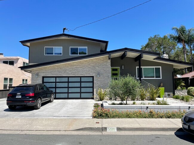 Welcome Home! - 3616 Chestnut St