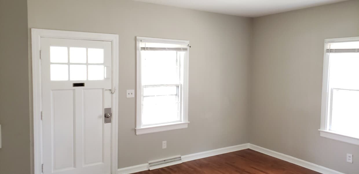 Building Photo - 1206 W Florida St