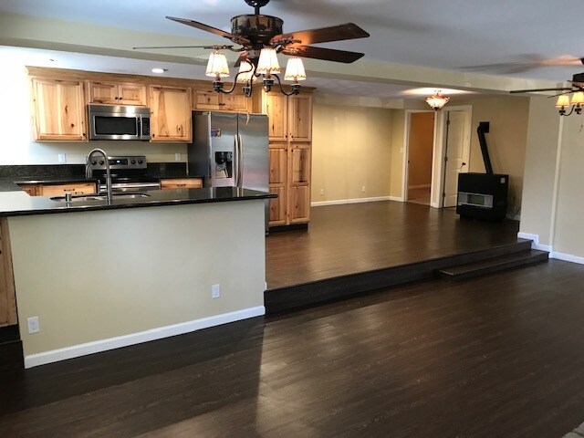 Foto del edificio - 54707 Pine Crest Ave