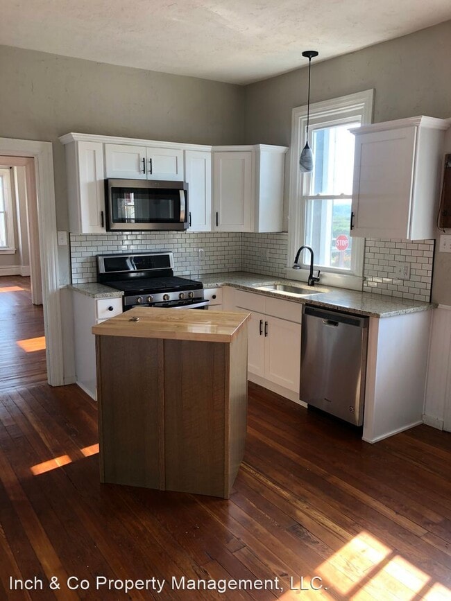 Building Photo - 6 br, 1.5 bath House - 21 Pennsylvania Ave