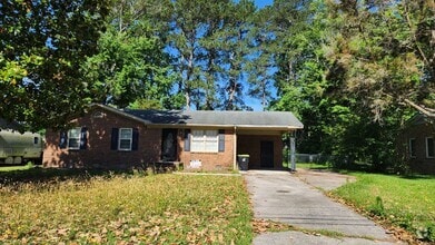 Building Photo - 2530 Vernon Ave
