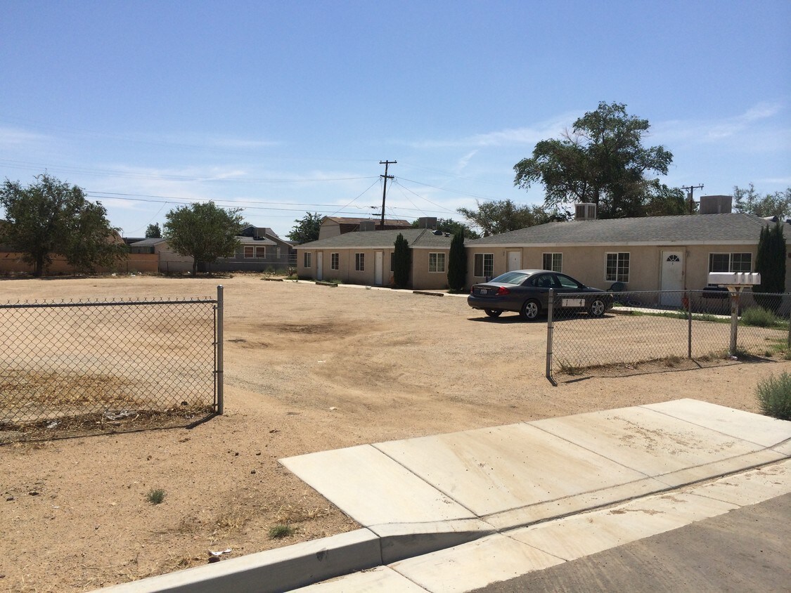 Primary Photo - 15854 N St