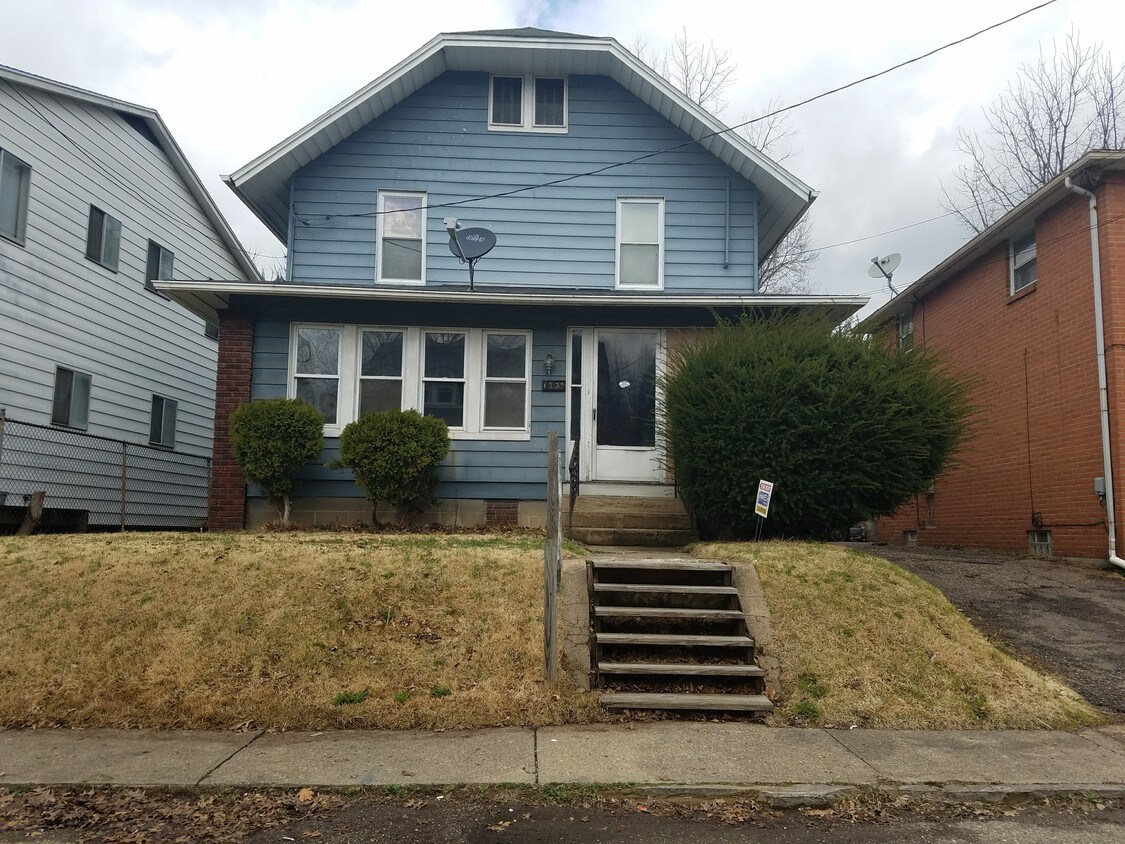 1323 15th St NW, Canton, OH 44703 Apartments at 1323 15th St NW