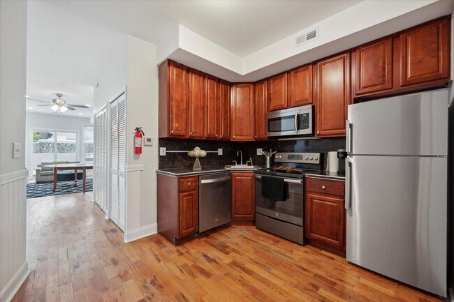 Foto del edificio - 3209 W Montgomery Ave