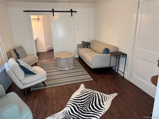 Building Photo - 593 Piermont Ave