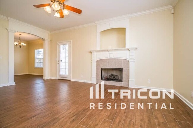Foto del edificio - 4409 Spring Cove Dr
