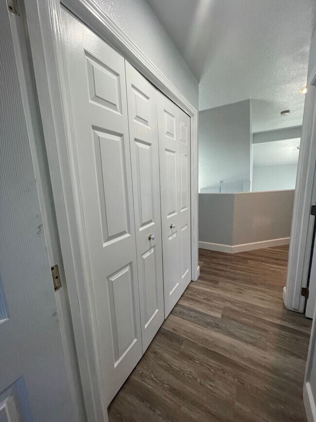 Building Photo - 3 br, 3 bath House - 1457 Stoney Creek Rd