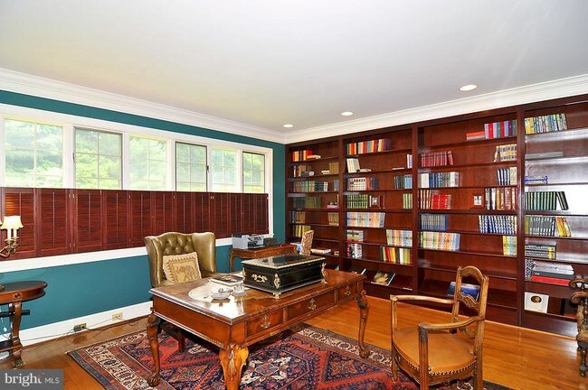 Building Photo - 8930 Harvest Square Ct