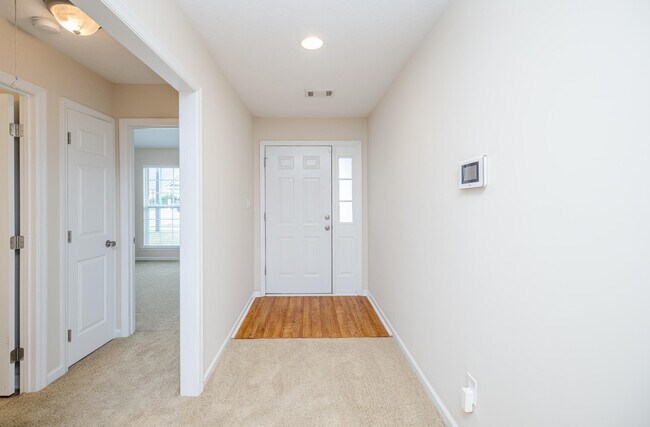 Foto del edificio - 272 High Meadows Cir